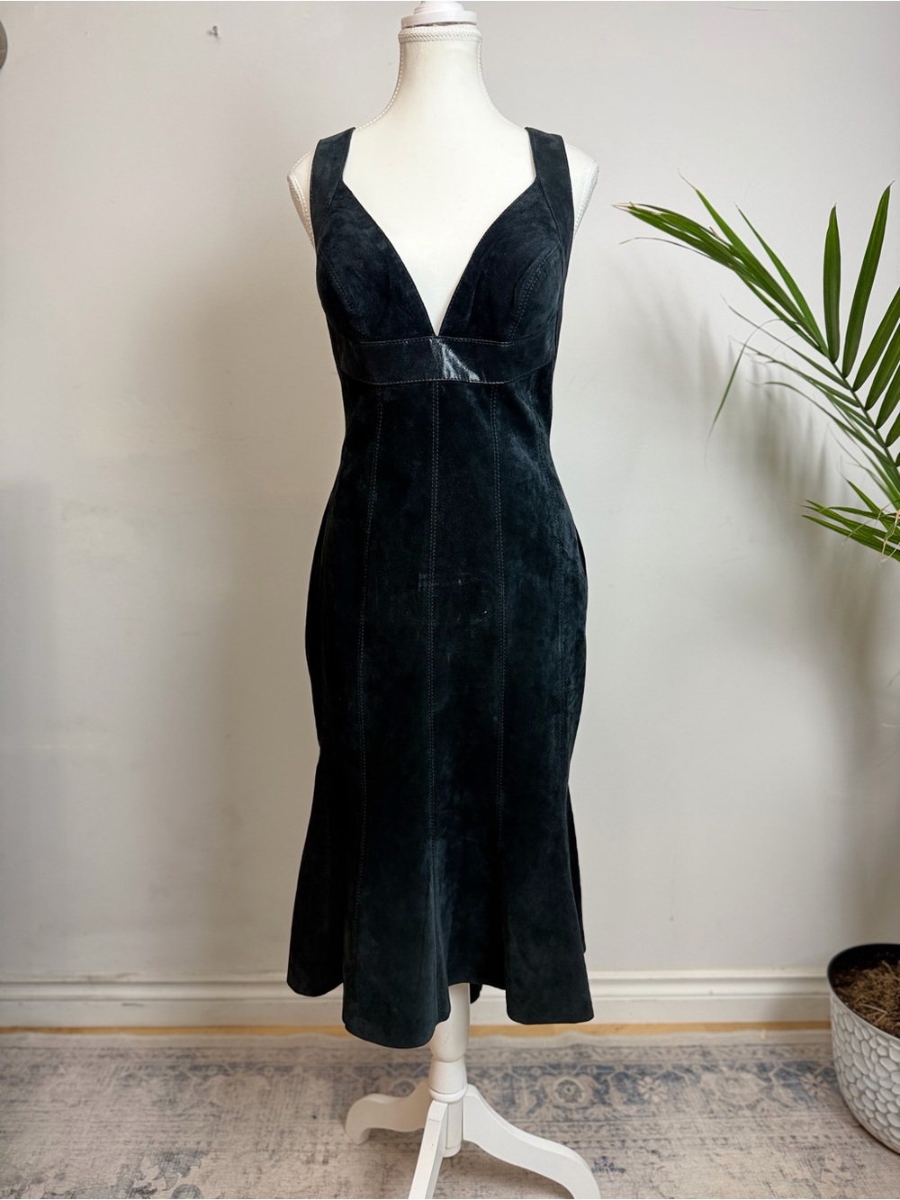Danier Black Genuine Suede Leather Plunge Cross Back Midi Dress - Picture 11 of 15